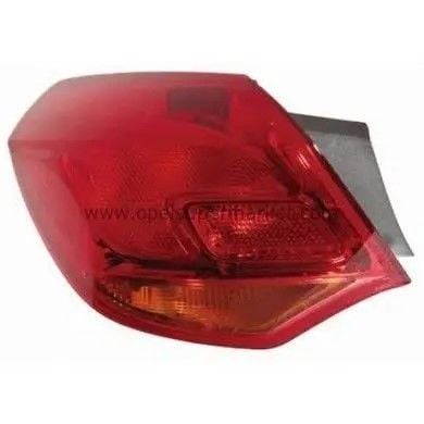 Opel Astra J Sol Dış Stop Lambası Açık Renk Hatchback Araçlar