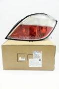 Opel Astra H Hatchback Sağ Stop Lambası Beyaz Zemin 2004-2006