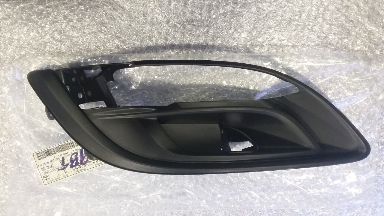 Opel Astra J Sağ Sis Kapağı Sissiz Makyajlı Kasa